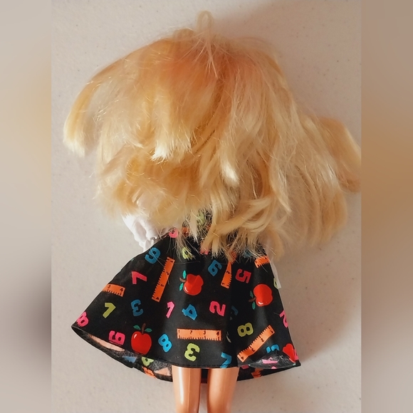 Vintage teacher barbie doll - Picture 8 of 10